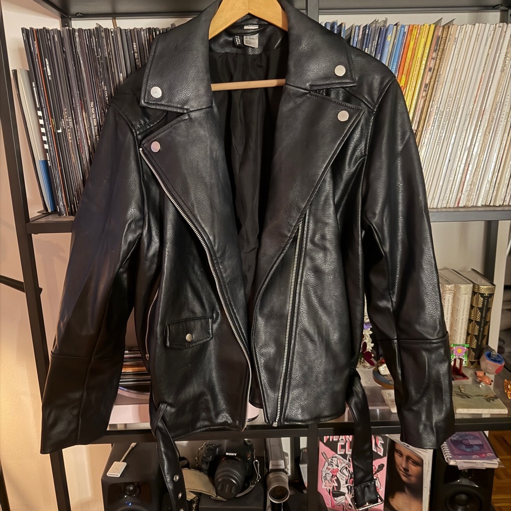 H&M Women's Black Faux Leather Jacket - SZ M!